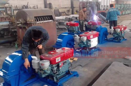 襄樊小型廢舊木材粉碎機(jī)視頻